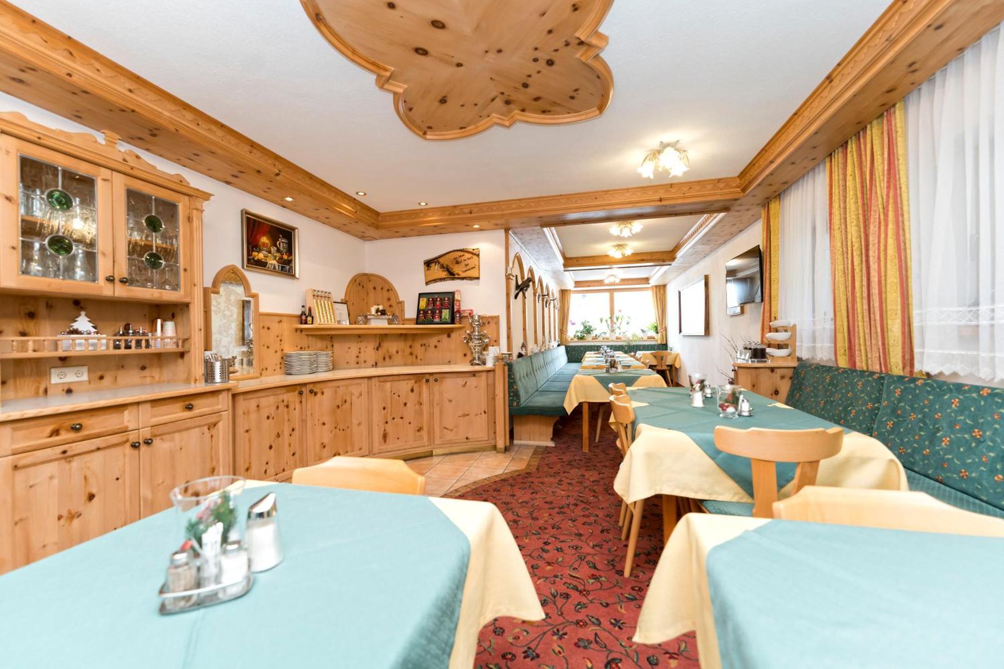 Hotel Garni Siegele - Inklusive Silvretta-Card Premium อิสชเกิล ภายนอก รูปภาพ