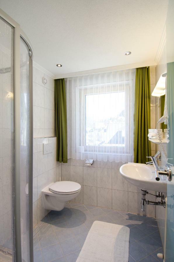 Hotel Garni Siegele - Inklusive Silvretta-Card Premium อิสชเกิล ภายนอก รูปภาพ