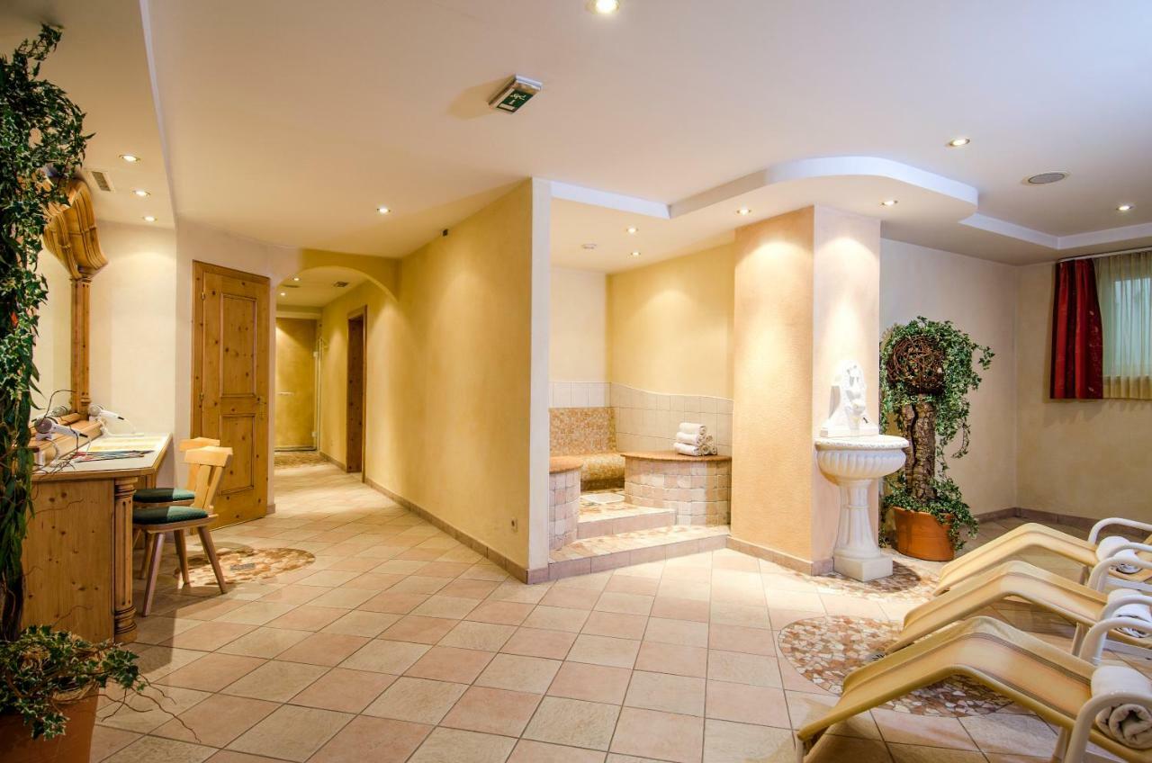 Hotel Garni Siegele - Inklusive Silvretta-Card Premium อิสชเกิล ภายนอก รูปภาพ